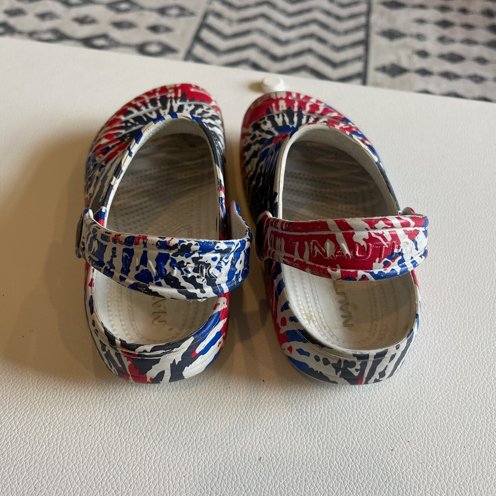 Nautica Kids Clogs Red White Blue Tie Dye Mismatched Sizes 12 and 13 Patriotic - Picture 4 of 5